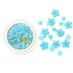 FLEURS BLEUES ET PERLES NAIL ART